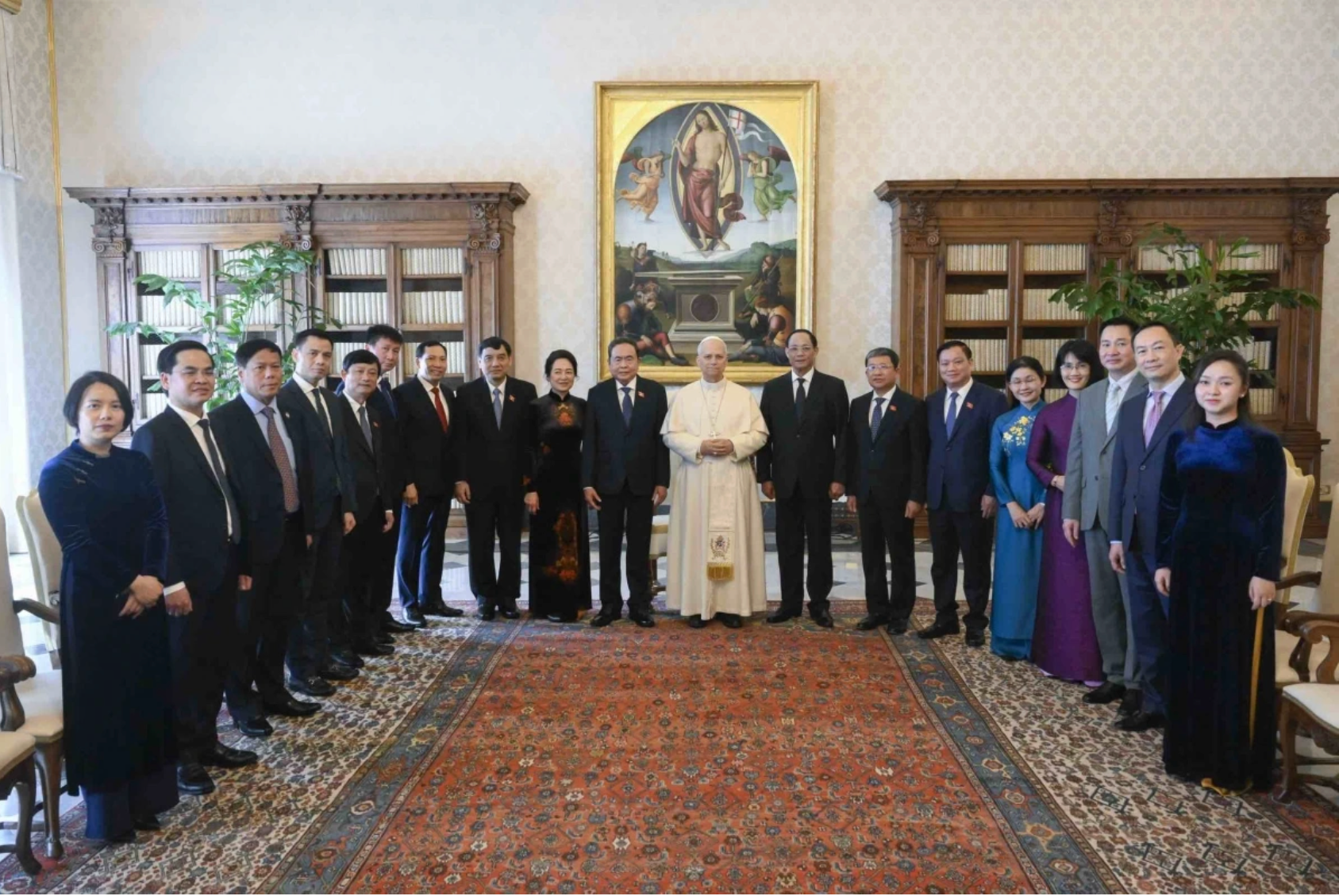 Trong chuyến thăm chính thức Cộng hoa Italia, trưa nay (11/4), theo giờ địa phương, tại Vatican, Chủ tịch Quốc hội Trần Thanh Mẫn đã có cuộc hội kiến với Giáo hoàng Leo XIV.
