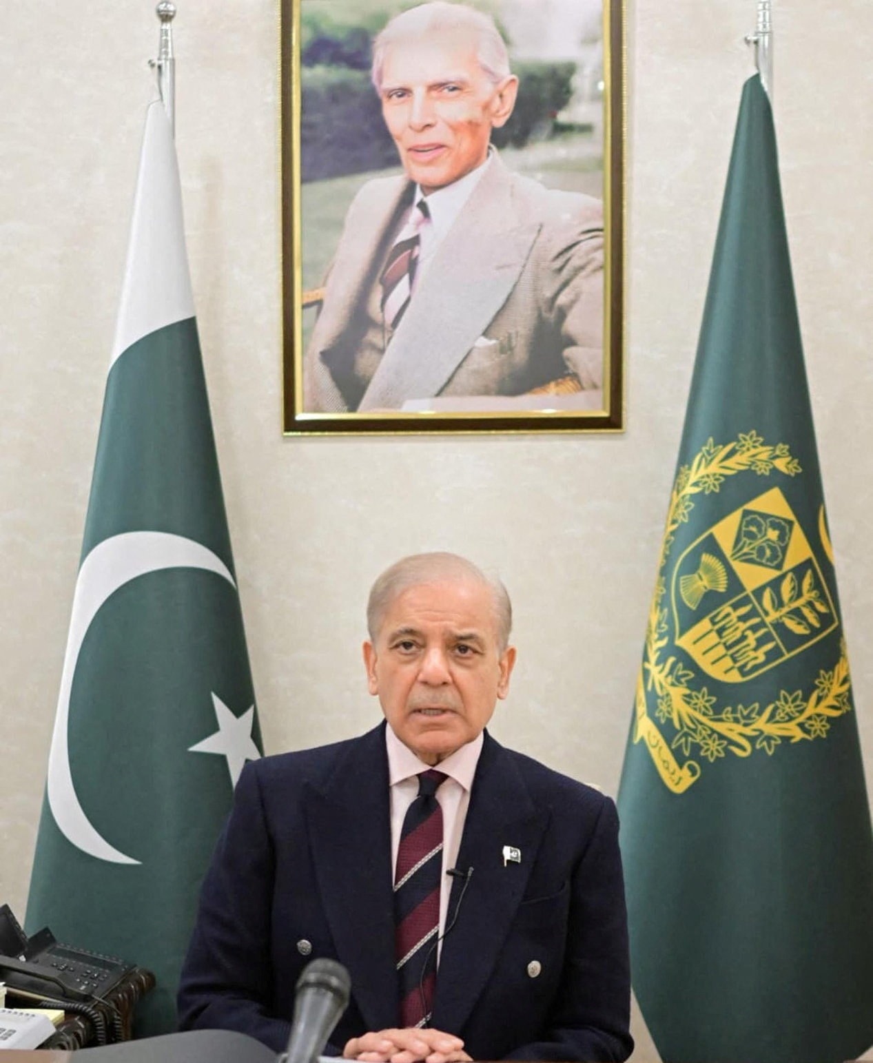 Thủ tướng Pakistan Shehbaz Sharif phát biểu trước toàn quốc khi Pakistan chuẩn bị đăng cai các cuộc đàm phán hòa bình giữa Mỹ và Iran, tại Islamabad, ngày 10/4/2026. (Ảnh: Cơ quan Thông tin Báo chí Pakistan (PID)/phát hành qua REUTERS)