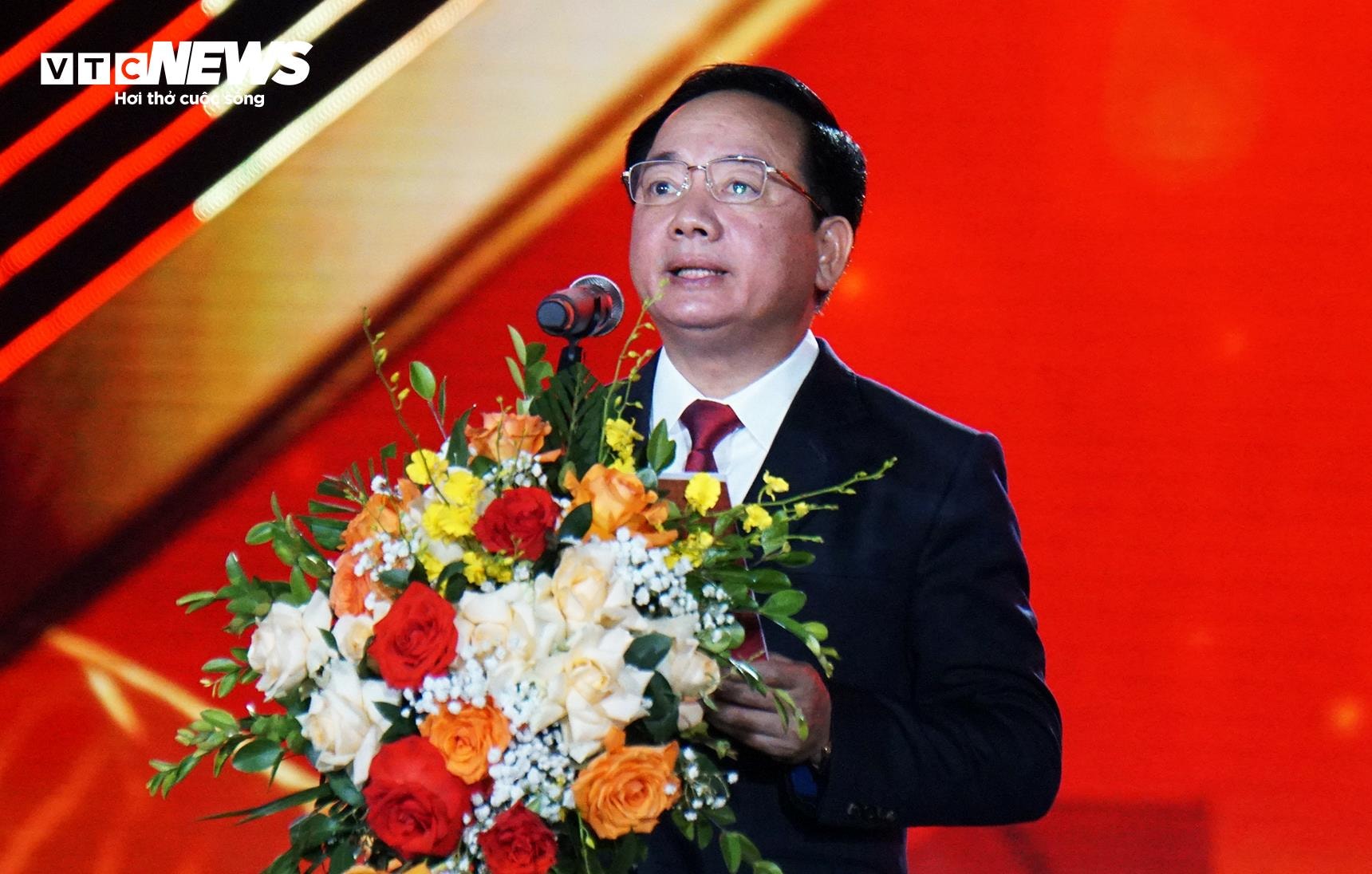 Ông Trịnh Văn Quyết chia sẻ tại Lễ khai mạc Liên hoan Phát thanh toàn quốc lần thứ XVII. (Ảnh: Tiến Thắng)