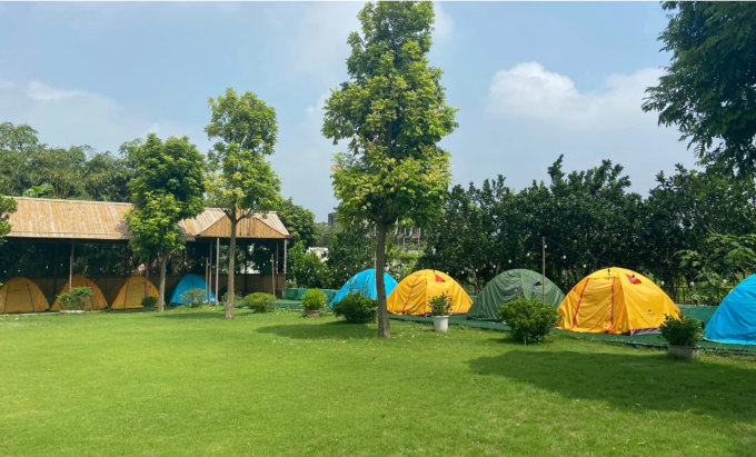 Mô phỏng trải nghiệm cắm trại ngoài trời. Ảnh: Minh Tâm