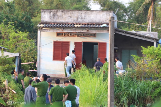 Hiện trường căn nhà 4 người chết, hôm 10/4. Ảnh: Trần Hóa