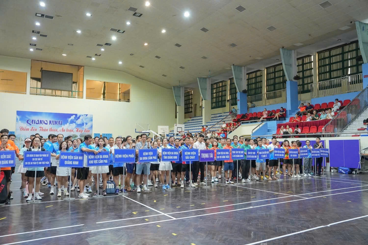 Lan tỏa tinh thần đoàn kết, cống hiến trong hội thao ngành y tế Quảng Ninh - Ảnh 3.