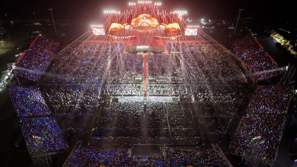 Chương trình nghệ thuật “Thanh âm kỷ nguyên mới” do Đài Tiếng nói Việt Nam (VOV) phối hợp với UBND tỉnh Quảng Ninh tổ chức tại Quảng trường 30/10 - là điểm nhấn đặc biệt trong chuỗi các hoạt động tại Liên hoan Phát thanh toàn quốc lần thứ XVII - Quảng Ninh năm 2026.