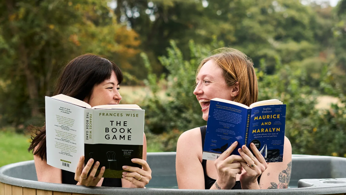 Những người tham gia kỳ nghỉ đọc sách mong muốn kết nối với những tâm hồn đồng điệu. Ảnh: Amber Rose Smith Photgraphy