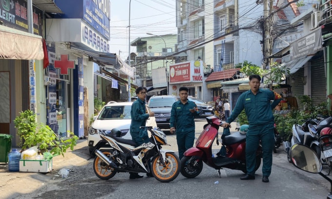 Hiện trường cháy bị phong toả, sáng 112/4. Ảnh: Đình Văn