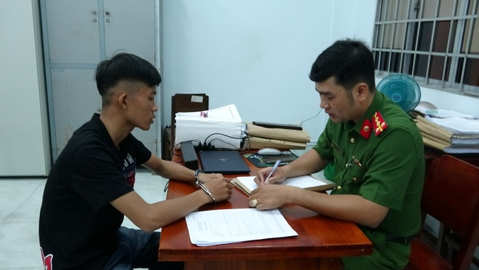 Tăng Văn Trường tại cơ quan điều tra. Ảnh: Đặng Thanh