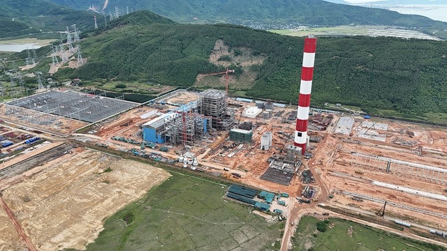 Nắng nóng đẩy phụ tải lập đỉnh, ngành điện chuẩn bị kịch bản tăng tới 14,1%- Ảnh 3.