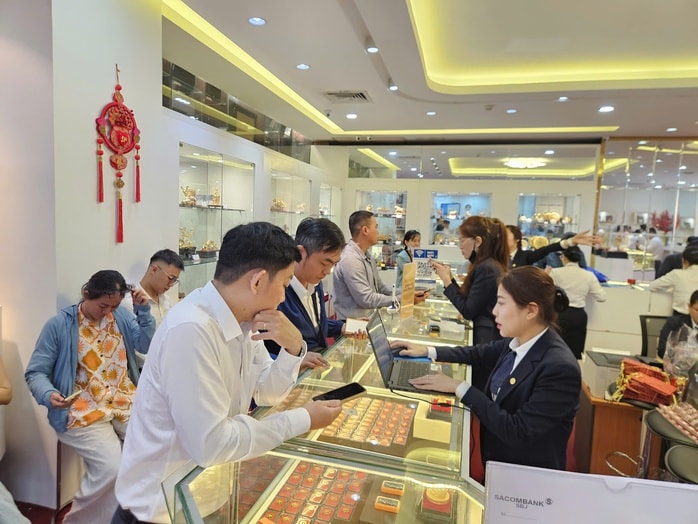 Giá vàng miếng SJC 2026: Thấp hơn 18 triệu đồng , có nên mua vào? - Ảnh 2. Giá vàng miếng SJC 2026: Thấp hơn 18 triệu đồng , có nên mua vào? - Ảnh 2.