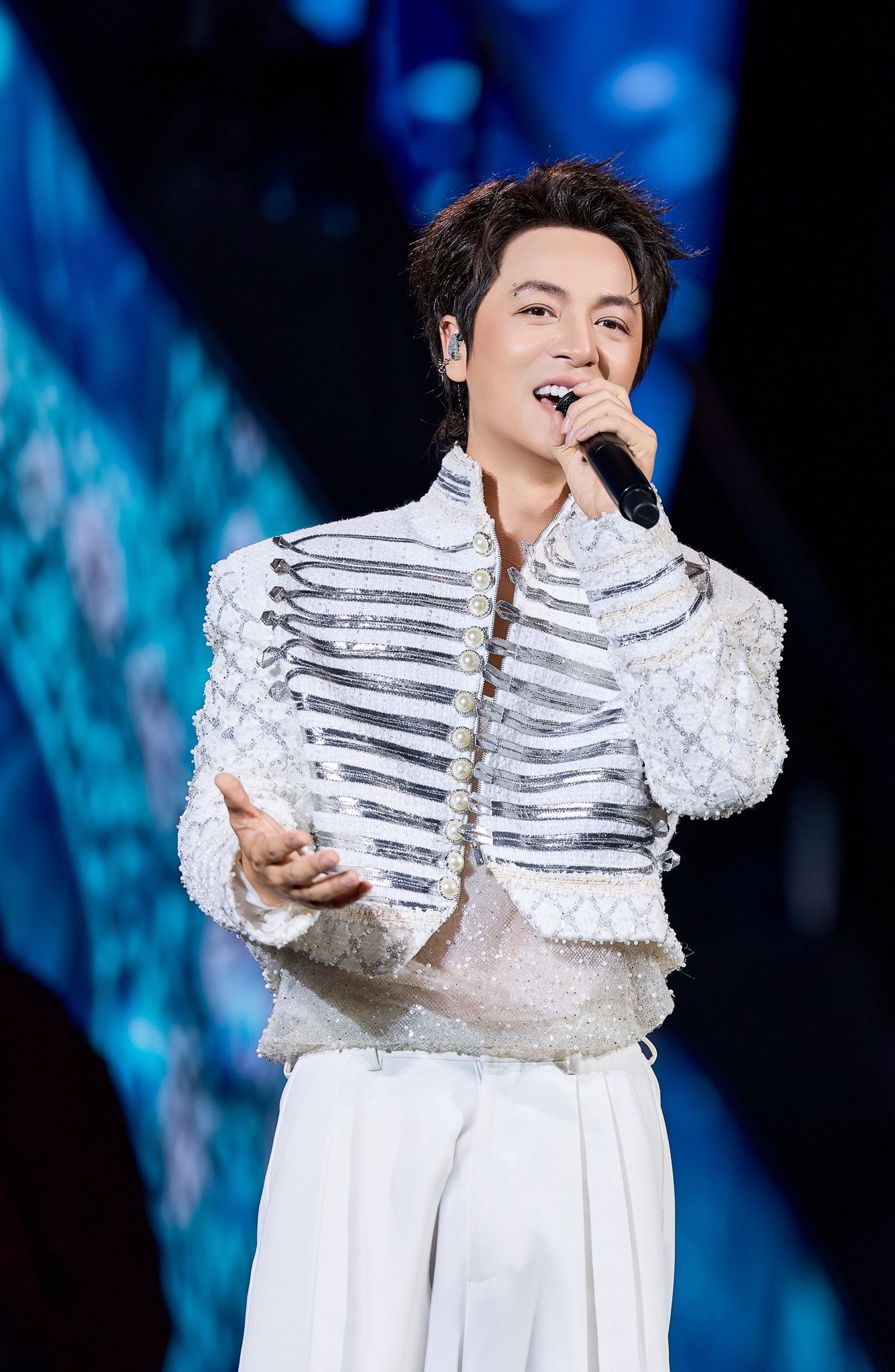 50 năm về sau ảnh 2 50 nam ve sau anh 2