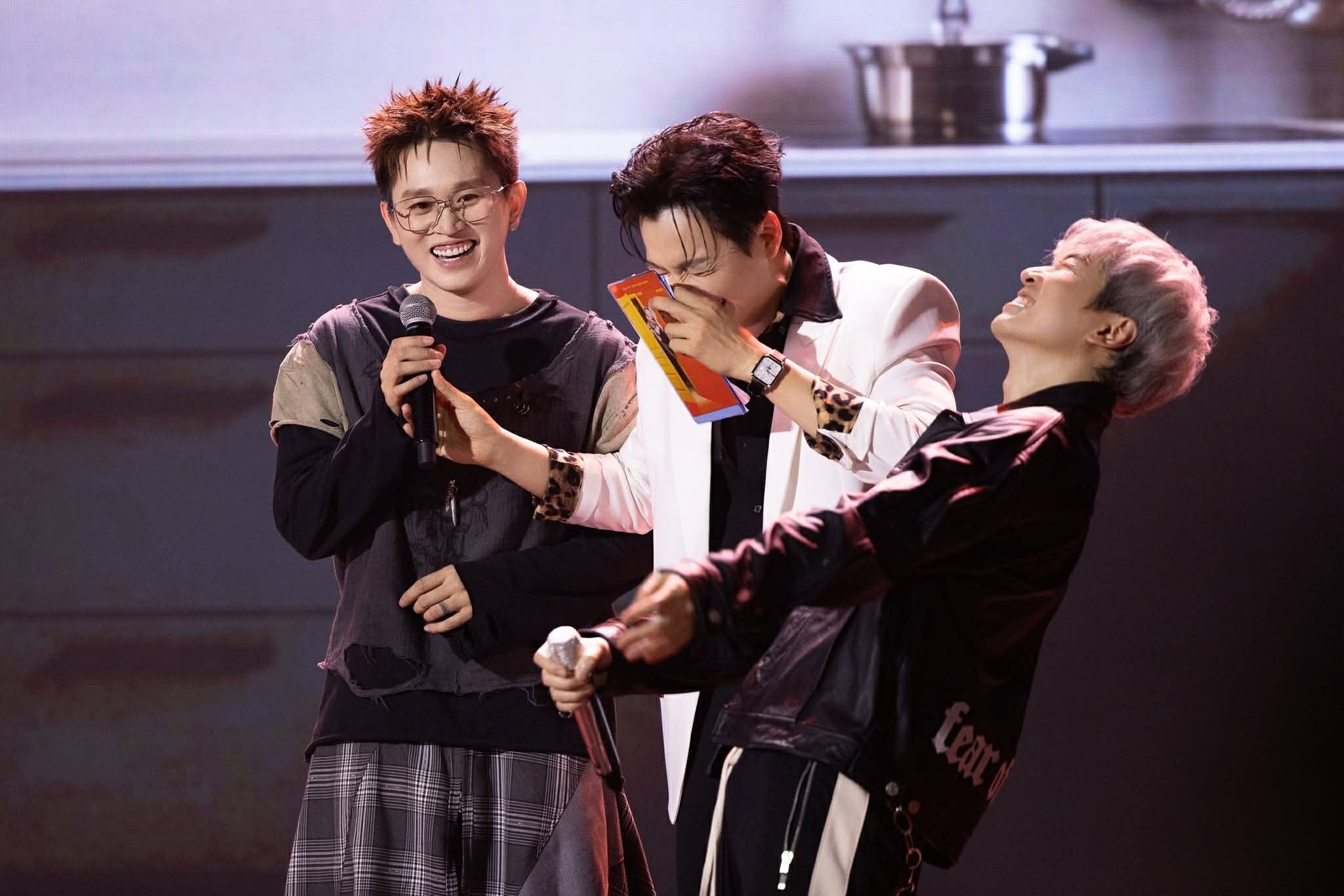 karik ảnh 2 karik anh 2