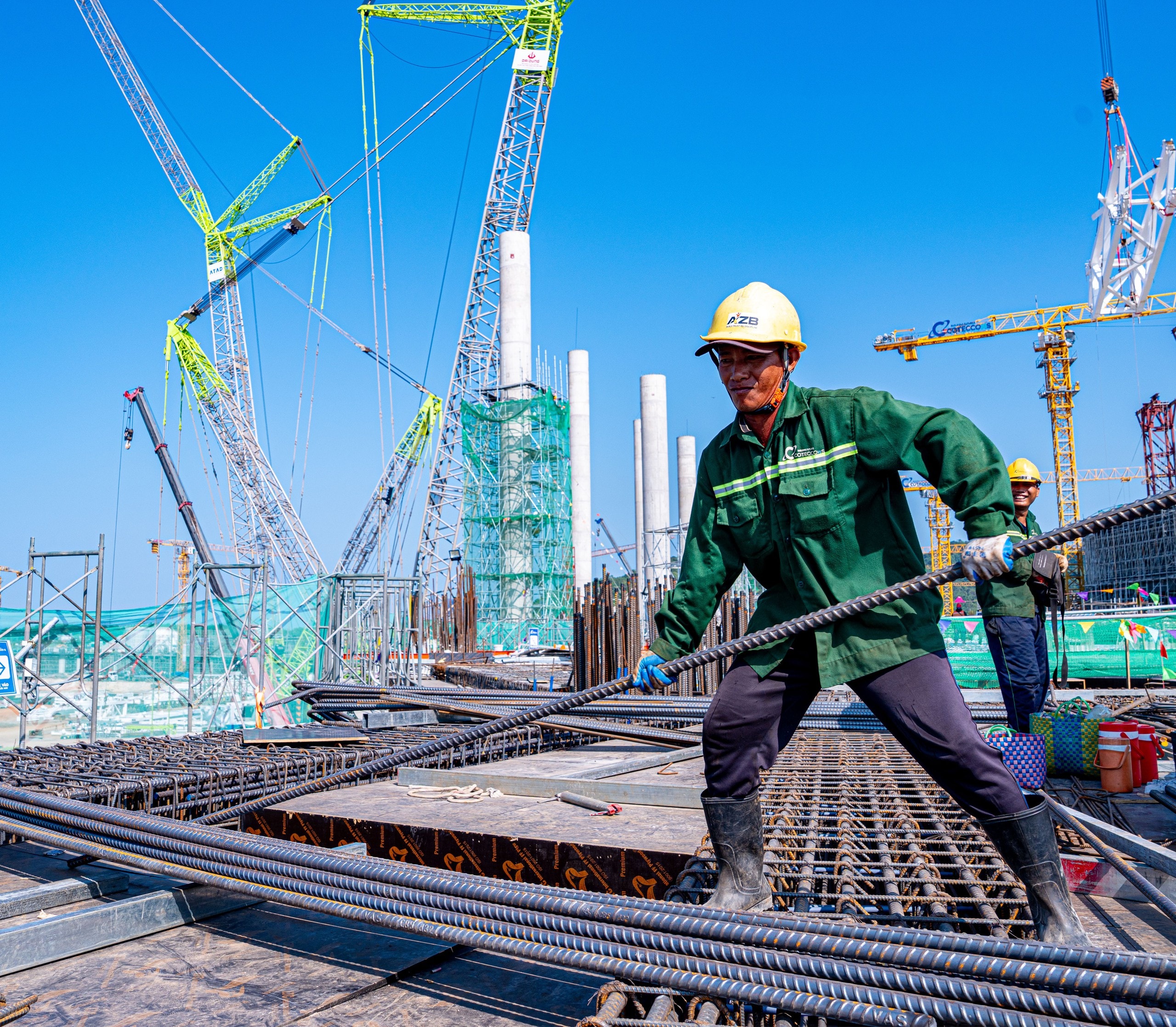 Cận cảnh đại công trường APEC 2027 đang tăng tốc thi công ở Phú Quốc - Ảnh 5.