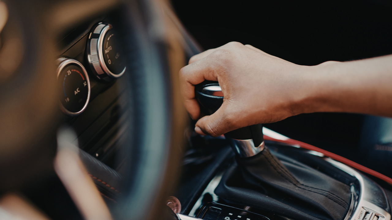 Chúng ta chỉ nên xem AI là một lơ xe giỏi.