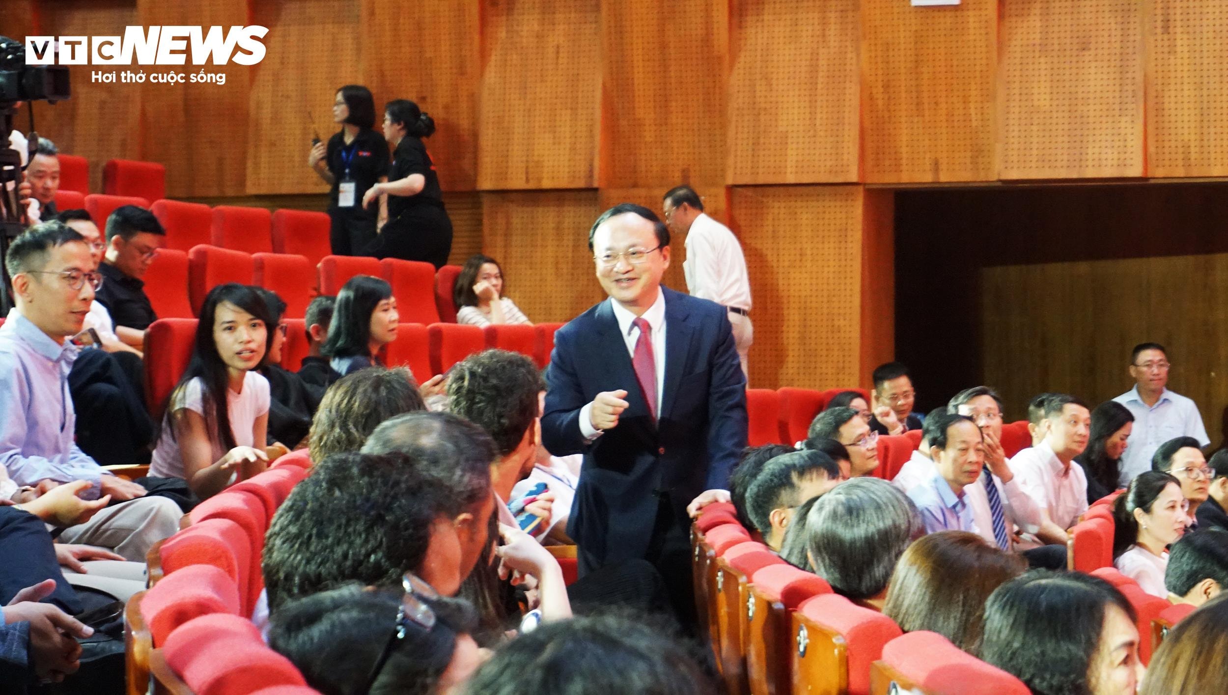 Tổng Giám đốc Đài Tiếng nói Việt Nam (VOV) gửi lời cảm ơn đến các đoàn đại biểu, đặc biệt là các đoàn khách quốc tế.