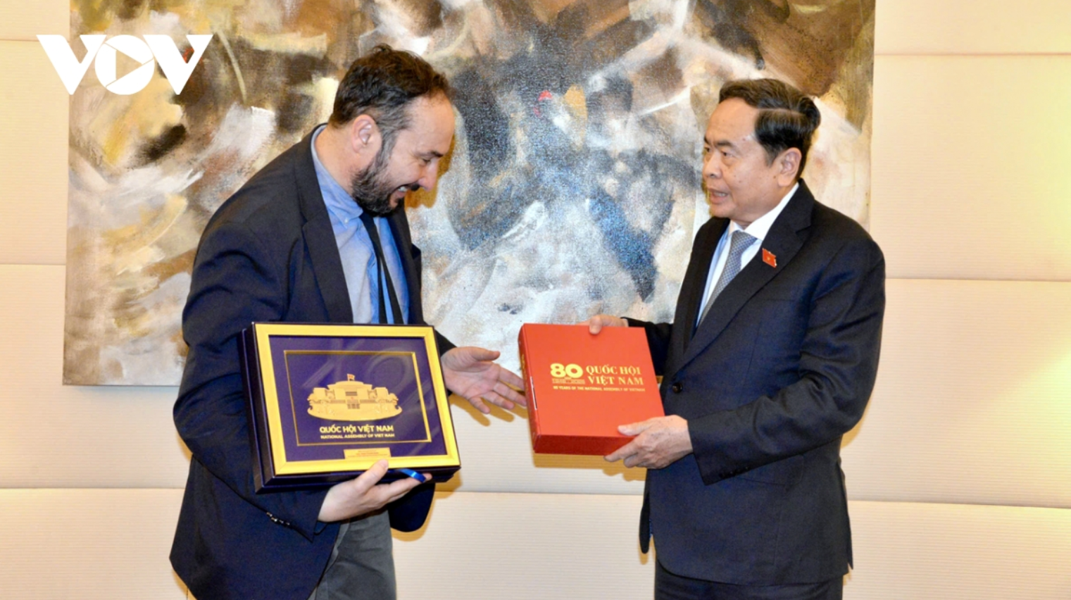 Chủ tịch Quốc hội khẳng định hai nước có nhiều điểm tương đồng, nhất là về truyền thống văn hoá và luôn dành cho nhau tình cảm tốt đẹp