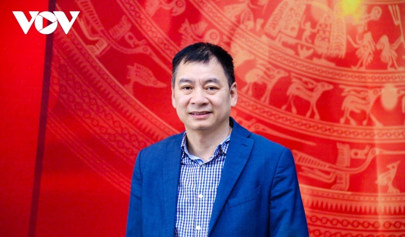 Nhà báo Đồng Mạnh Hùng, Trưởng Ban Thư ký Biên tập VOV, Trưởng Tiểu ban chấm thi Phát thanh trực tiếp.