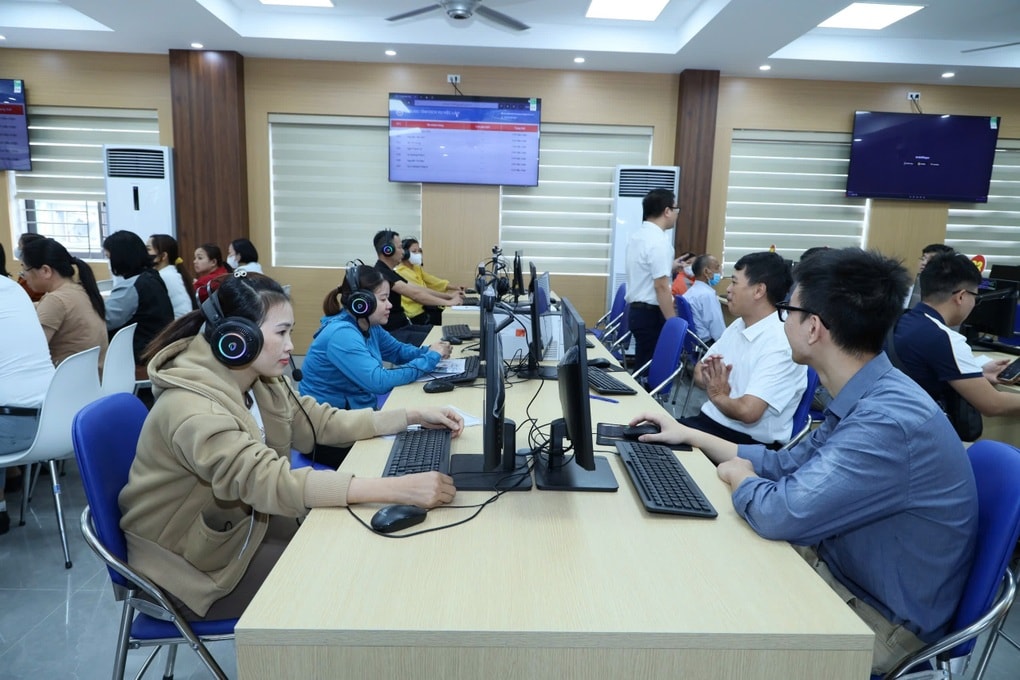 Khai trương Sàn giao dịch việc làm quốc gia - 2 Khai trương Sàn giao dịch việc làm quốc gia - 2