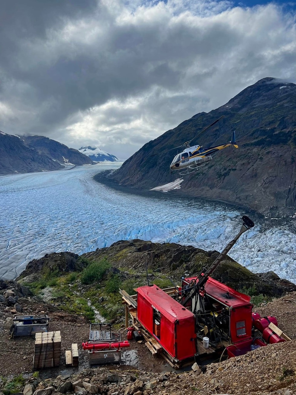 12 giờ bên mũi khoan kim cương của kỹ sư Việt tại vùng cực Bắc Canada - 5 12 giờ bên mũi khoan kim cương của kỹ sư Việt tại vùng cực Bắc Canada - 5