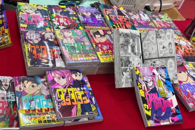 Truyện tranh Dan Da Dan được trưng bày ở lễ hội. Ảnh: Ban tổ chức cung cấp