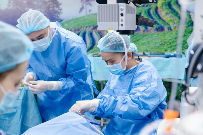 Ca phẫu thuật khó, bác sĩ ứng dụng thiết bị mới để điều trị. Ảnh: Bệnh viện cung cấp