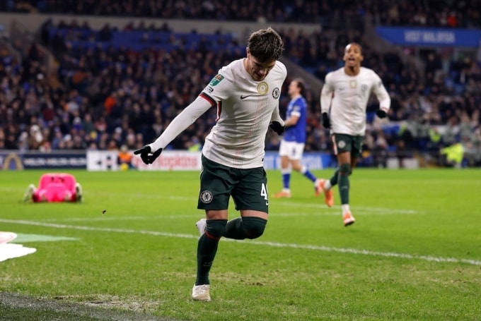 Garnacho mừng bàn thắng trong trận Chelsea gặp Cardiff ở tứ kết Cup Liên đoàn tại thành phố Cardiff, Xứ Wales, tối 16/12/2025. Ảnh: Reuters