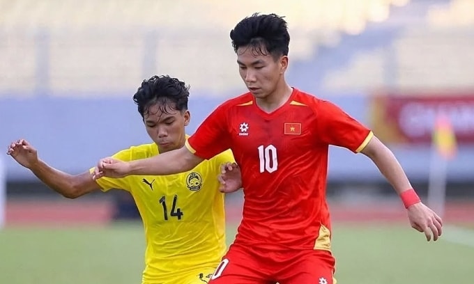 Việt Nam (áo đỏ) trong trận thắng Malaysia ở lượt đầu bảng A U17 Đông Nam Á chiều 13/4/2026. Ảnh: Asean Football