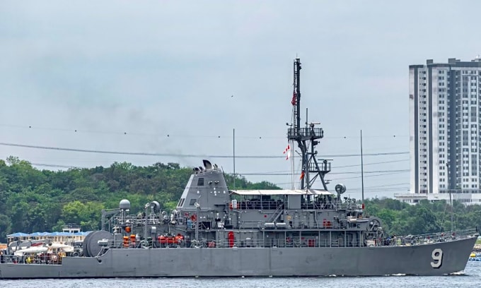 Tàu USS Pioneer rời Singapore ngày 10/4. Ảnh: X/WarshipCam