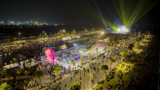 Sun Urban City ghi nhận nhịp sống sôi động sau hơn một năm triển khai. Ảnh: Ánh Dương