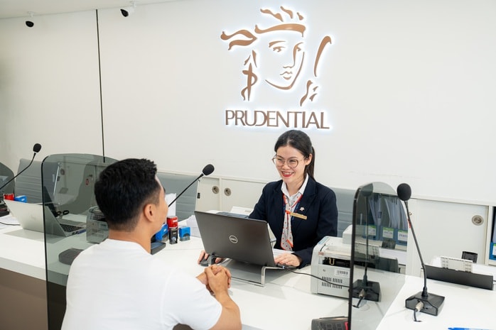 Prudential Việt Nam chi trả 16.489 tỉ đồng quyền lợi bảo hiểm - Ảnh 3. Prudential Việt Nam chi trả 16.489 tỉ đồng quyền lợi bảo hiểm - Ảnh 3.