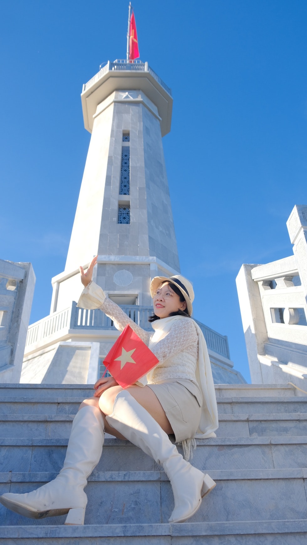 Cô gái chi 200 triệu đồng tự lái ô tô xuyên Việt để... sống chậm lại - 3