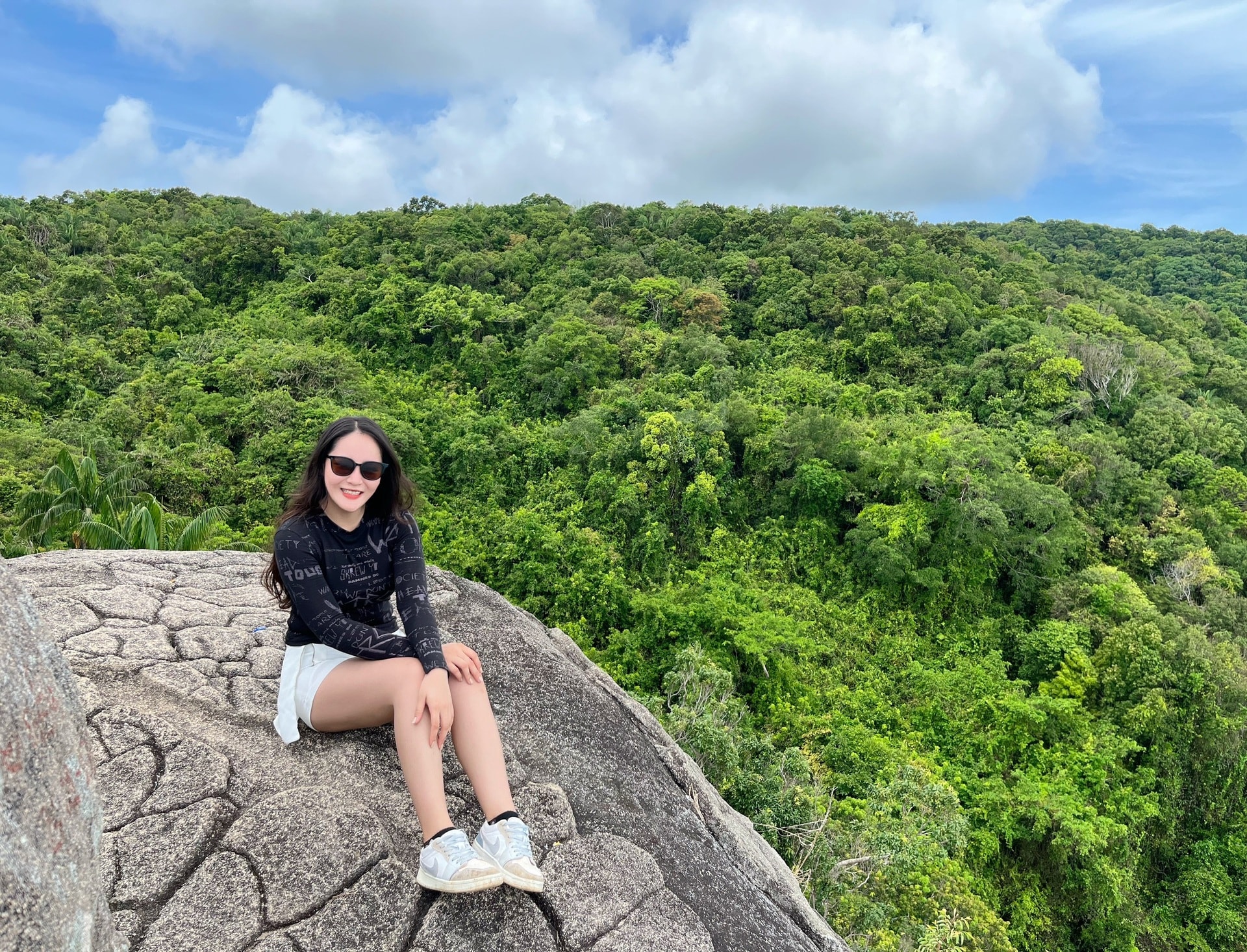 Cầm 1 triệu đồng “đổi gió” với loạt điểm đến gần TPHCM dịp 30/4 - 13 Cầm 1 triệu đồng “đổi gió” với loạt điểm đến gần TPHCM dịp 30/4 - 13