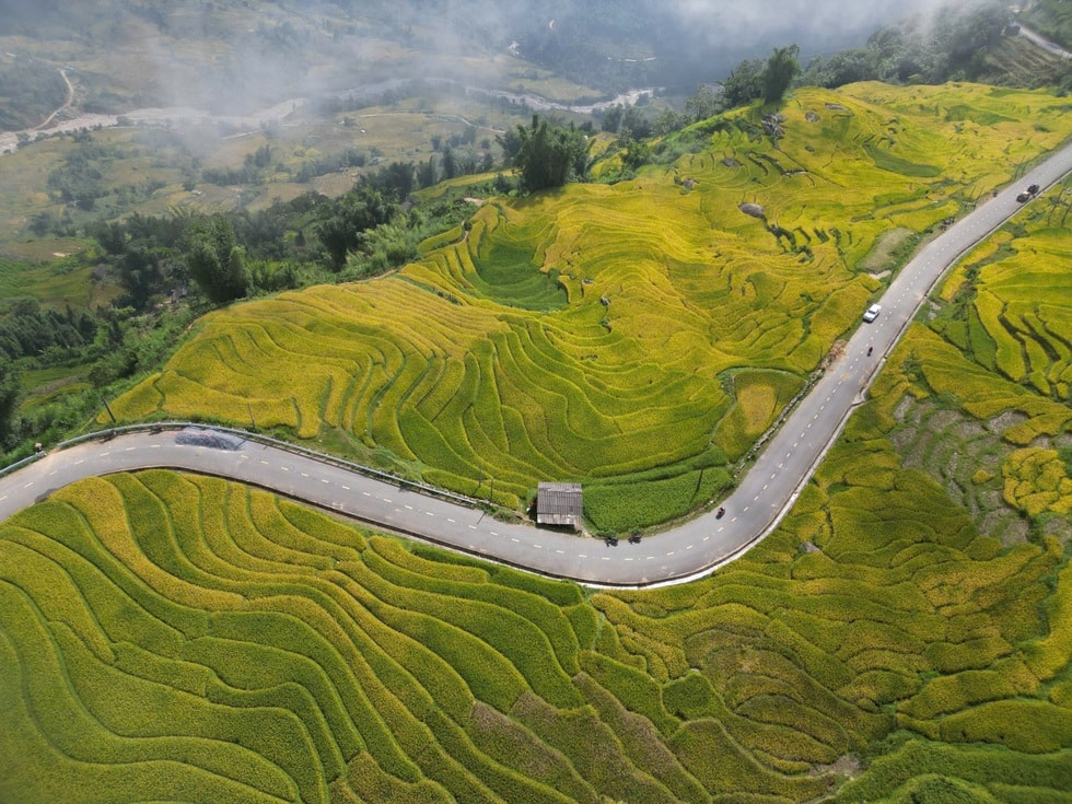 Cô gái chi 200 triệu đồng tự lái ô tô xuyên Việt để... sống chậm lại - 5