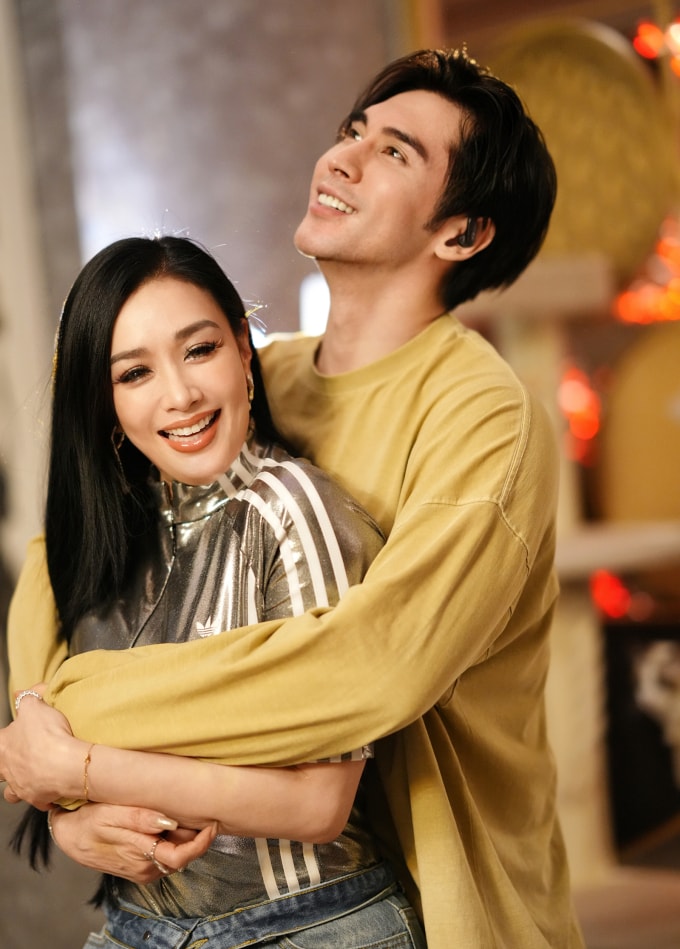 Vợ chồng Chung Lệ Đề, Trương Luân Thạc. Ảnh: Sohu