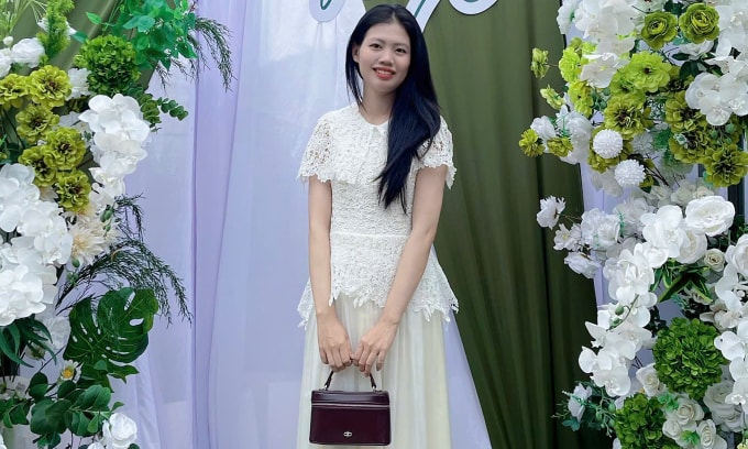 Khi biết tin bị ung thư ở tuổi 25, Lan ANh suy sụp, muốn chết song lấy con trai và gia đình làm động lực để gượng dậy. Ảnh: Nhân vật cung cấp