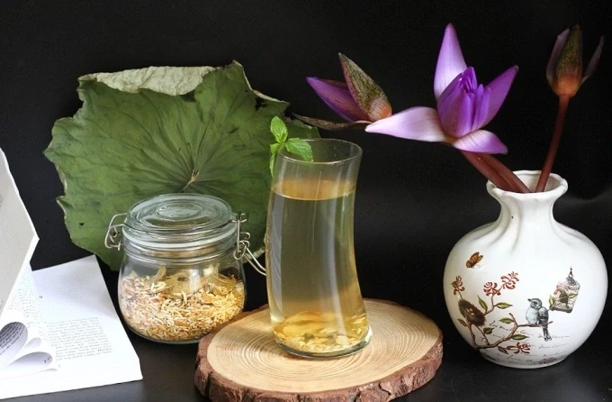 Detox thường xuyên bằng cách dùng nước ép kéo dài, kiêng hoàn toàn các thực phẩm khác khiến cơ thể thiếu hụt nhiều vi chất quan trọng. Ảnh: Bùi Thủy