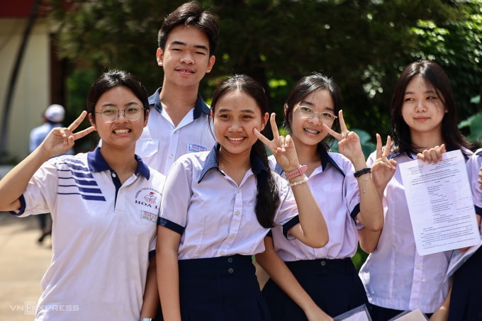 Thí sinh thi lớp 10 công lập TP HCM, tại THCS Hoa Lư, tháng 6/2025. Ảnh: Quỳnh Trần