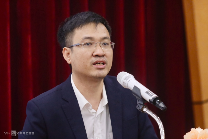 PGS TS Trương Bá Kiên trả lời VnExpress về El Nino. Ảnh: Gia Chính