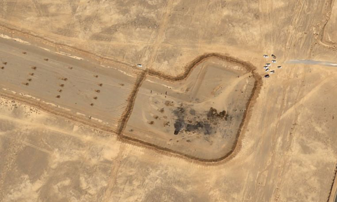 Ảnh vệ tinh sân bay dã chiến của Mỹ ở tỉnh Isfahan tại Iran hôm 10/4. Ảnh: Airbus