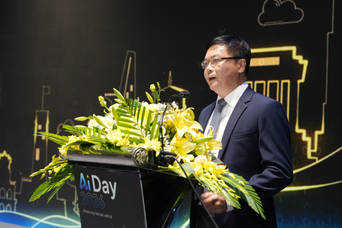 PGS.TS Nguyễn Phong Điền - Phó giám đốc Đại học Bách khoa Hà Nội. Ảnh: AI Day