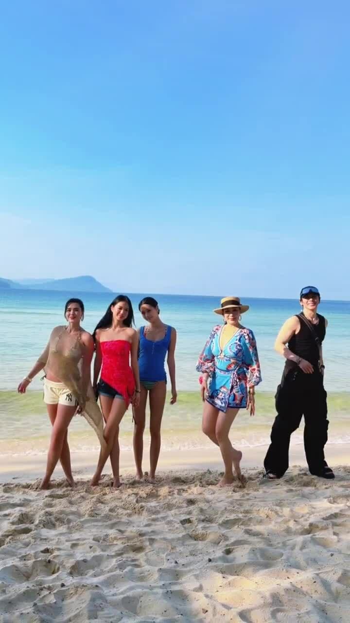 Chung Lệ Đề đưa chồng con về Việt Nam