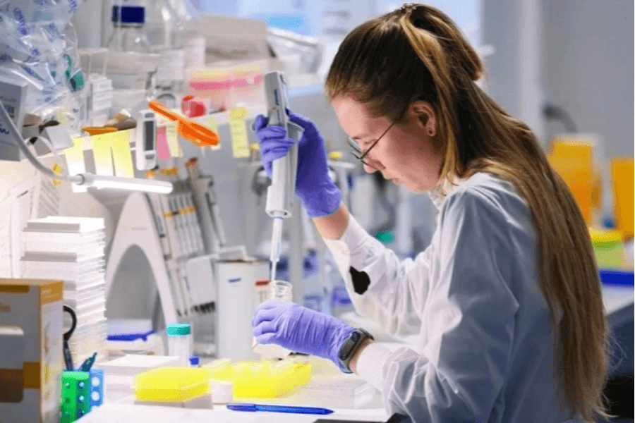 Các nhà khoa học Nga phát triển virus có thể tấn công chọn lọc tế bào ung thư