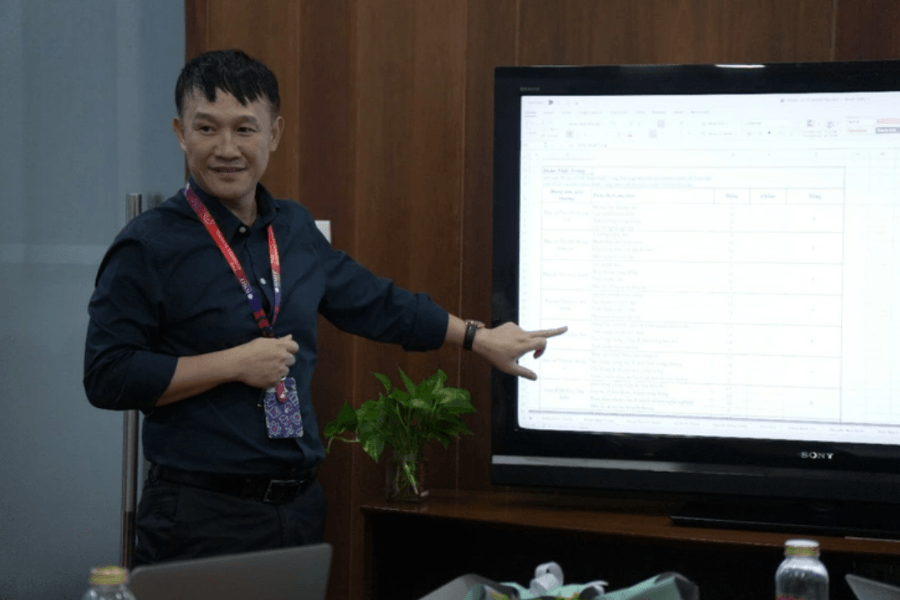 pgs.ts-pham-cong-hiep-danh-gia-cao-tinh-than-doi-moi-cua-nhieu-y-bac-si-tre.png