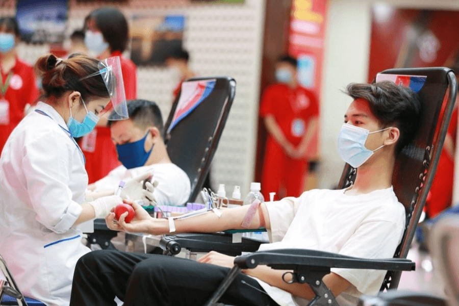 Hiến máu không trực tiếp làm tăng cân hay khiến cơ thể phì ra như nhiều người vẫn nghĩ