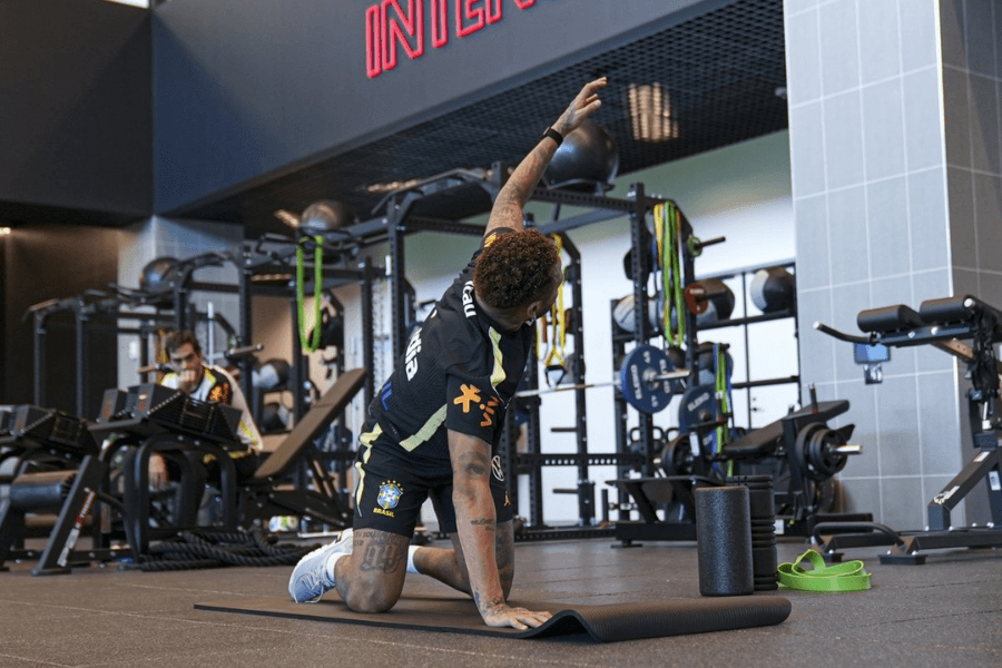 quá trình điều trị của Neymar đang tiến triển tốt