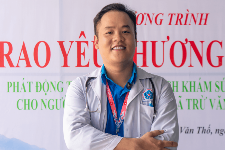 bac-si-nguyen-thai-son.png