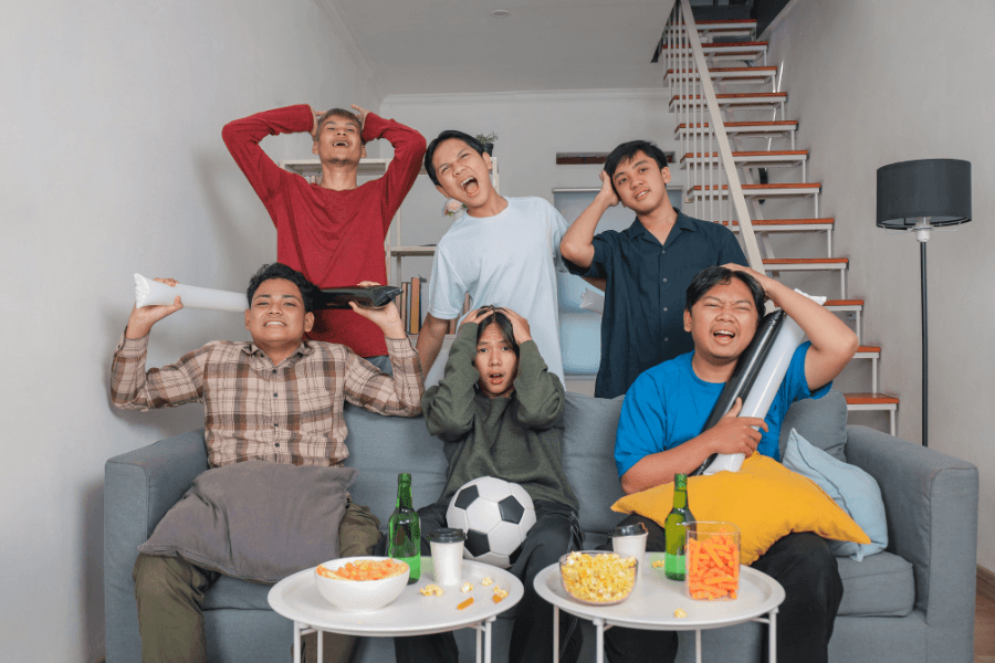 Thức khuya xem bóng đá có thể ảnh hưởng đến sức khỏe tim mạch