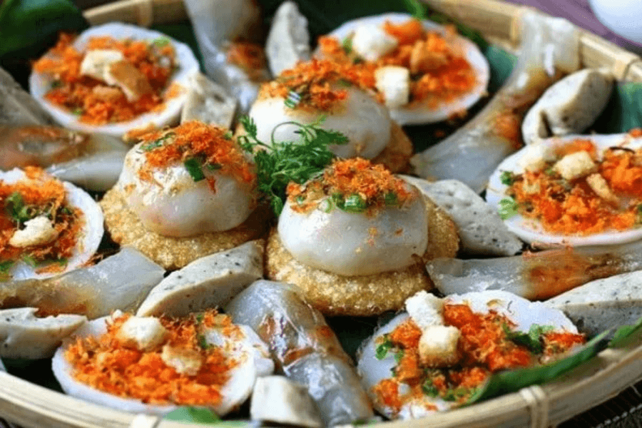 Bánh ram ít được xem là một trong những món bánh đặc trưng của Huế