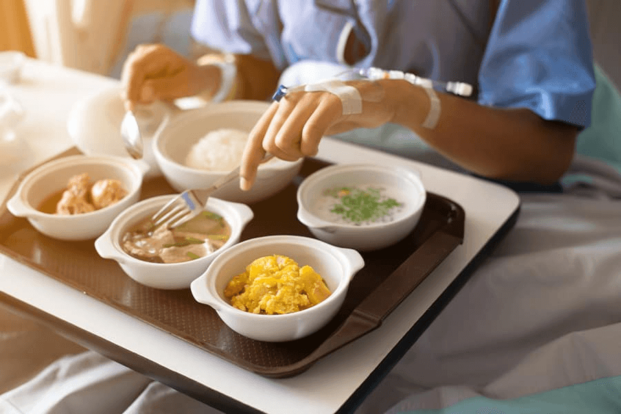 Bộ Y tế ban hành hướng dẫn dinh dưỡng cho người bệnh ung thư