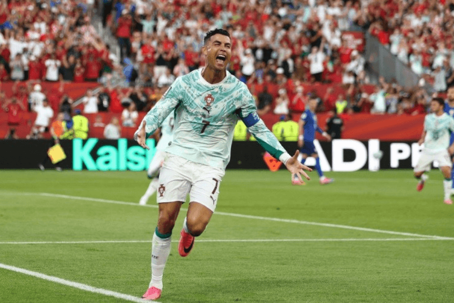 thể trạng bền bỉ của Cristiano Ronaldo ở tuổi 41