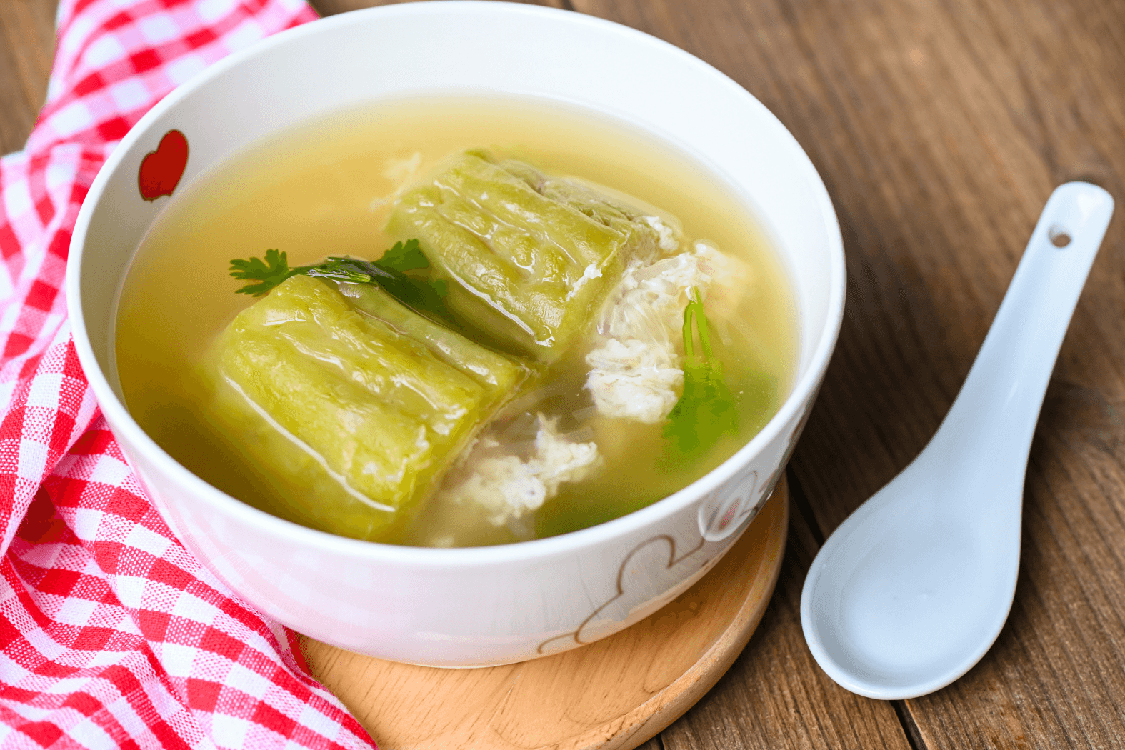 Khổ qua là thực phẩm mẹ bầu nên thận trọng khi sử dụng