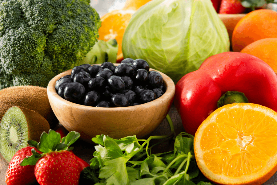 bổ sung vitamin C qua những bữa ăn hằng ngày
